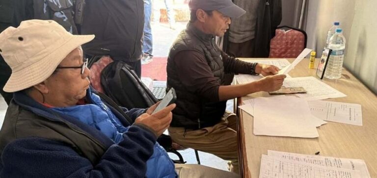 महावीर पुनद्वारा म्याग्दीबाट स्वतन्त्र उम्मेदवारी दर्ता