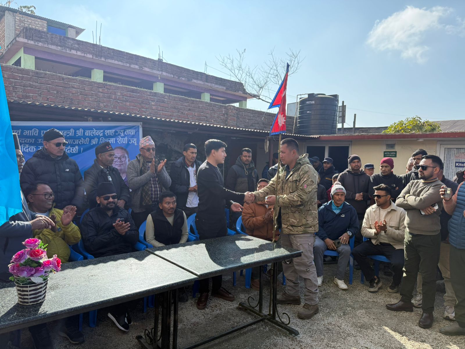 शंखुवासभा पुगेका बालेनले मागे मिङ्मा शेर्पालाई भोट