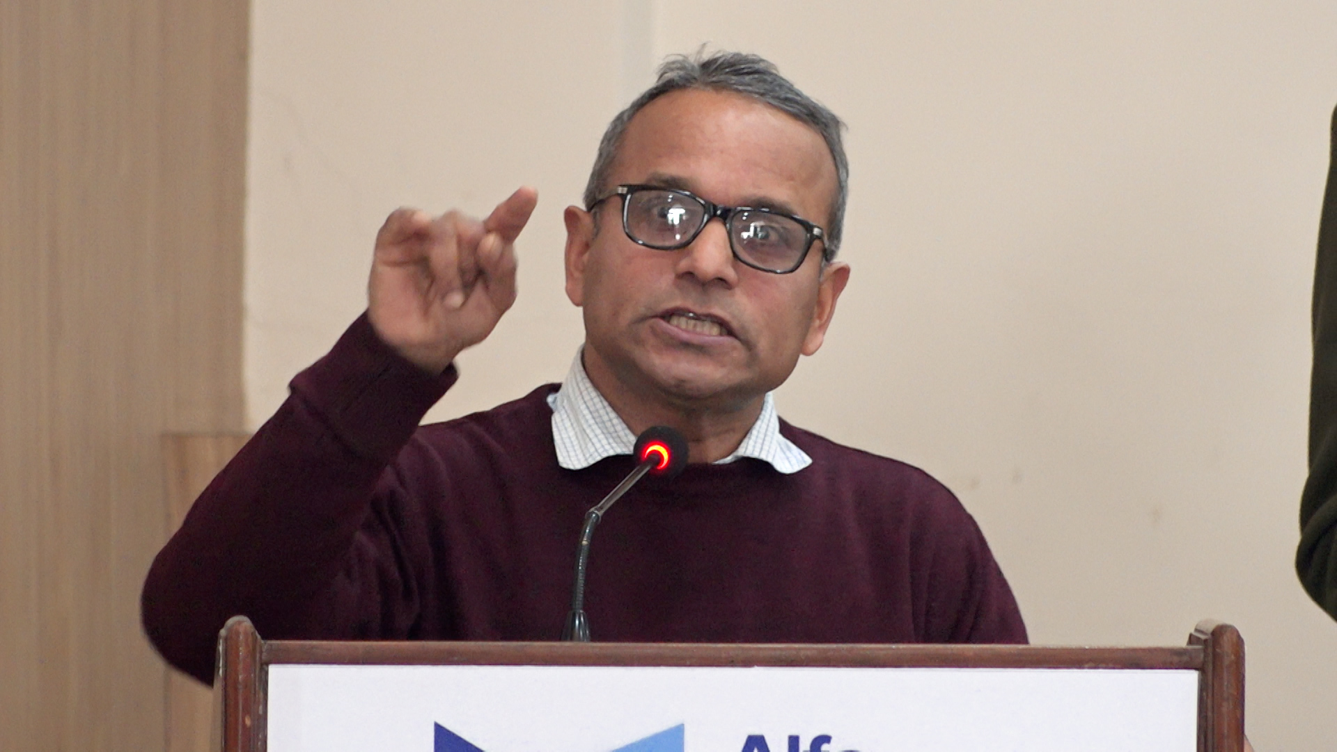 नयाँ दलहरुमा केही खास समूदायको मात्र वर्चश्व छ : विश्लेषक शाह