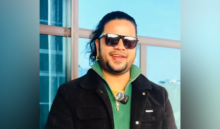 मेला महोत्सवमा कलाकारको चाप, पुष्कल शर्माको प्रस्तुतिमा दर्शकको भीड