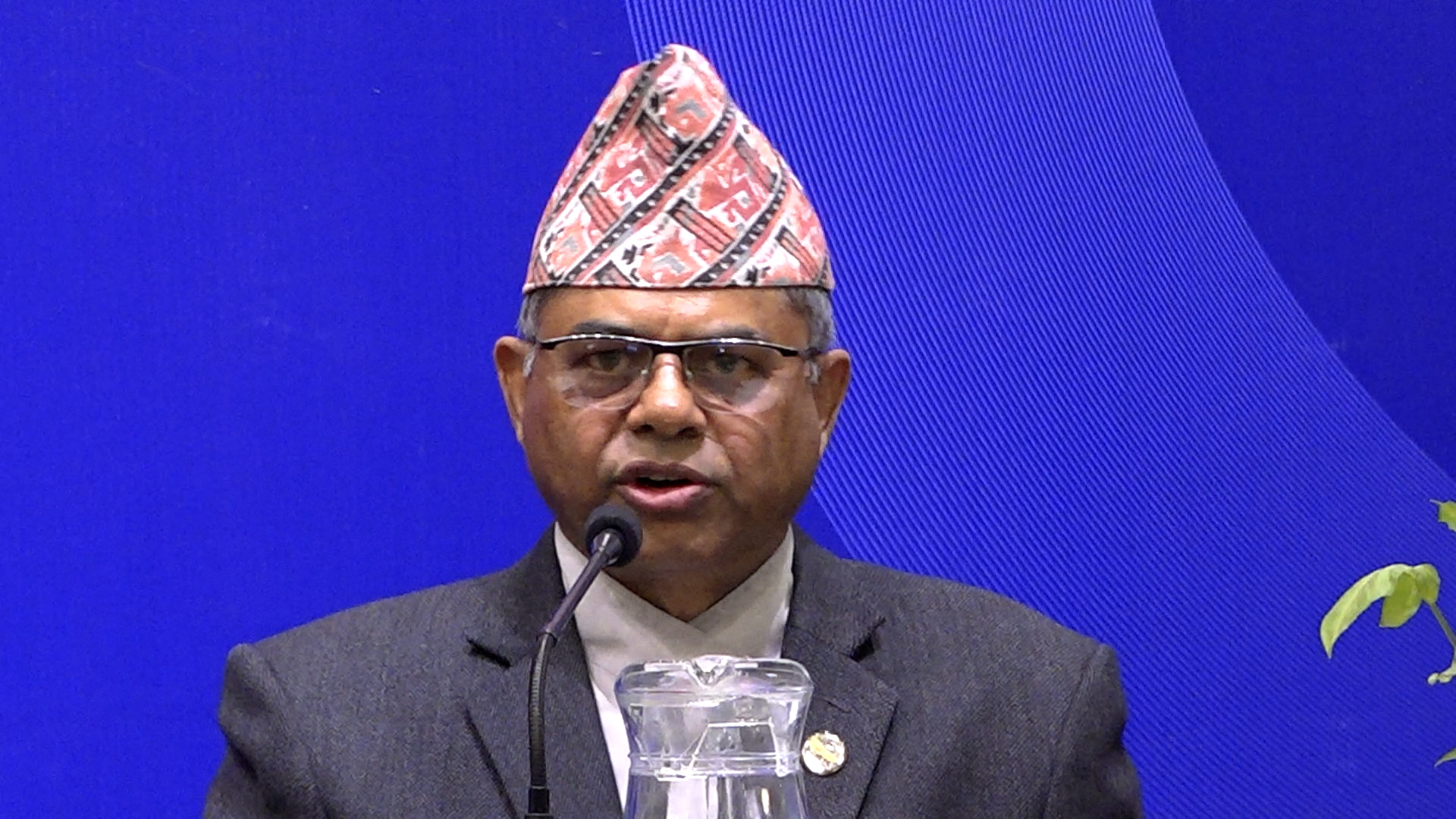 निर्यात विविधीकरण र प्रतिस्पर्धात्मकतामा ढिलाइ भइसकेको छः मन्त्री सिन्हा निर्यात विविधीकरण र प्रतिस्पर्धात्मकतामा ढिलाइ भइसकेको छः मन्त्री सिन्हा