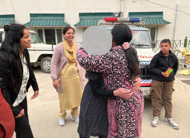 चार बर्षदेखि बन्धक नेपाली किशोरी भारतको हिमान्चलबाट उद्धार चार बर्षदेखि बन्धक नेपाली किशोरी भारतको हिमान्चलबाट उद्धार