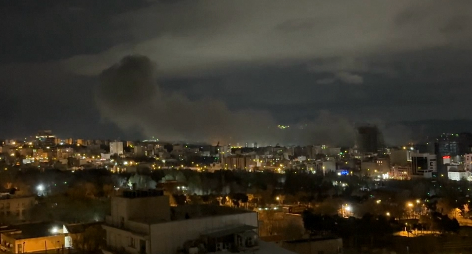 अमेरिका र इजरायलविरुद्ध बदला लिने इरानको घोषणा, तेहरानका धेरै ठाउँमा विस्फोट