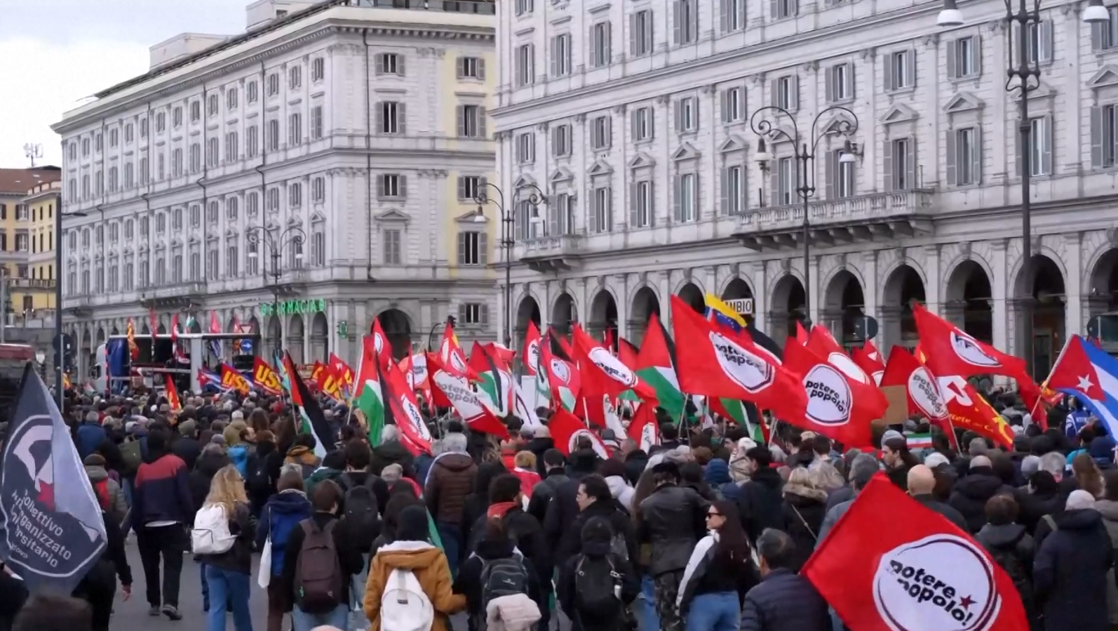 इरानलाई लक्षित सैन्य कारबाहीको विरुद्ध रोममा प्रदर्शन इरानलाई लक्षित सैन्य कारबाहीको विरुद्ध रोममा प्रदर्शन