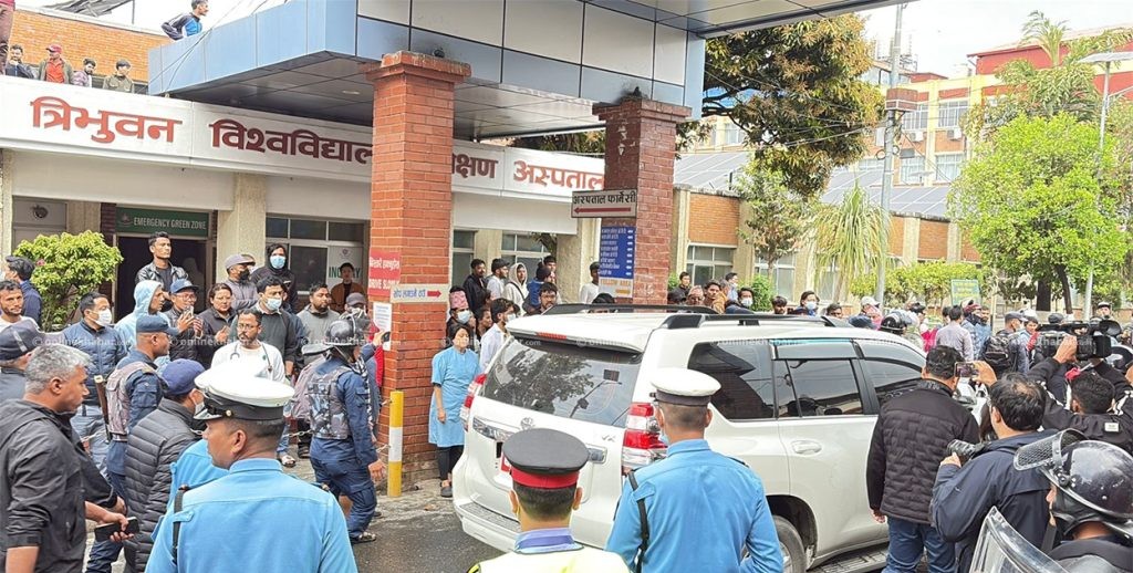 टिचिङ अस्पतालको ५०१ नम्बर बेडमा भर्ना भए ओली