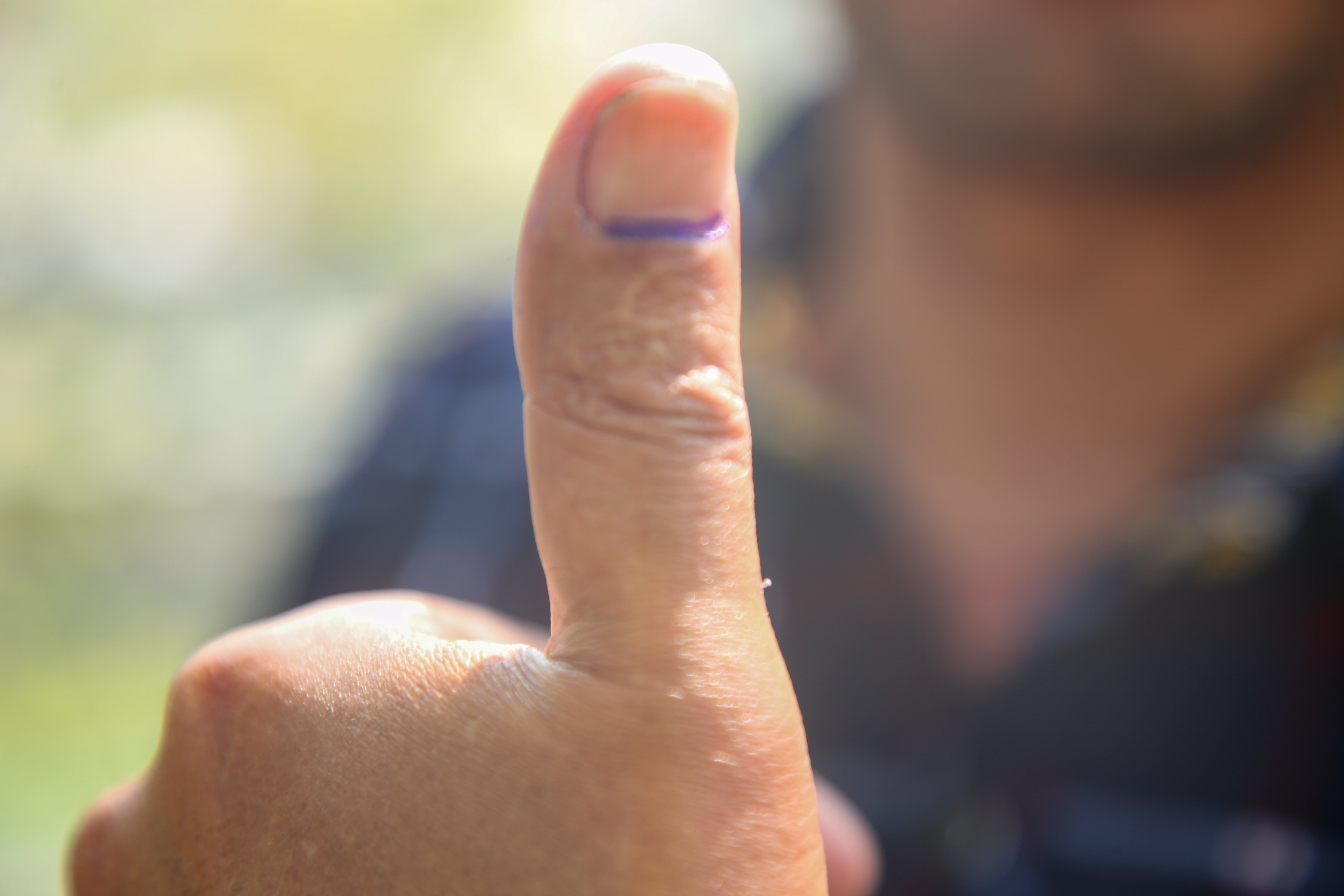 देशभर शान्तिपूर्ण मतदान, केही स्थानमा सामान्य विवाद