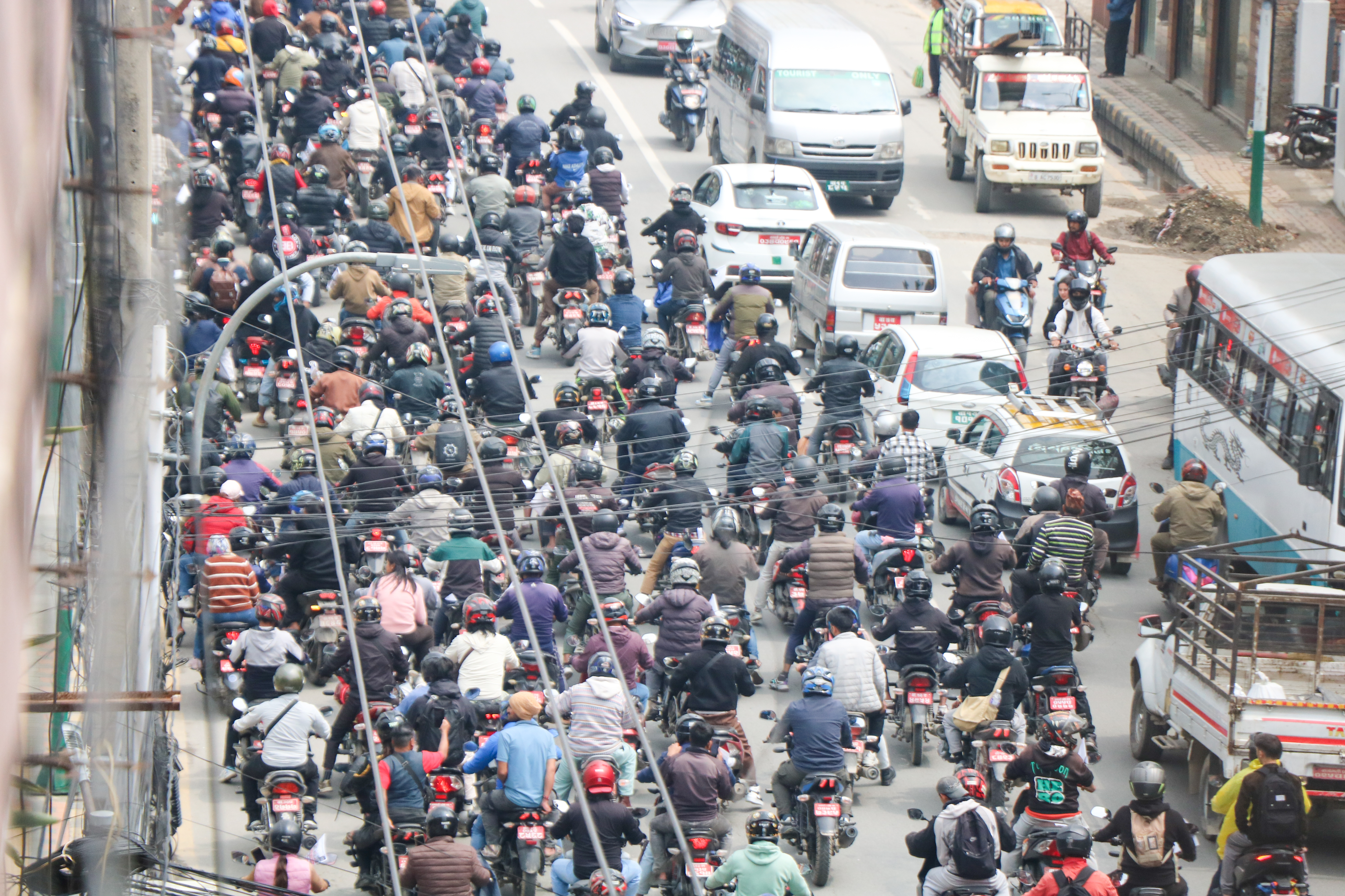 चालकहरूमाथि श्रम शोषण भएको भन्दै राइडरहरू सडकमा