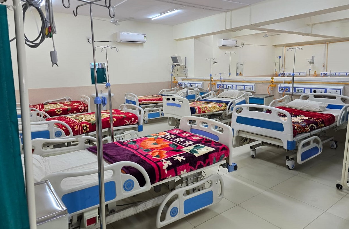 अस्पतालमा पनि साताको दुई दिन बिदा, बिरामी मर्कामा