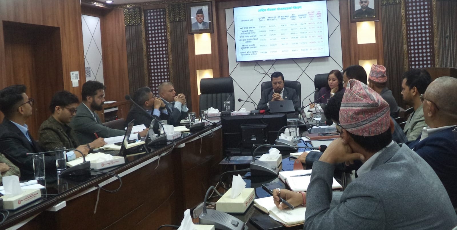 मन्त्री श्रेष्ठ भन्छन नयाँ आयोजना भन्दा रुग्ण परियोजनामा प्राथमिकतामा लिइने