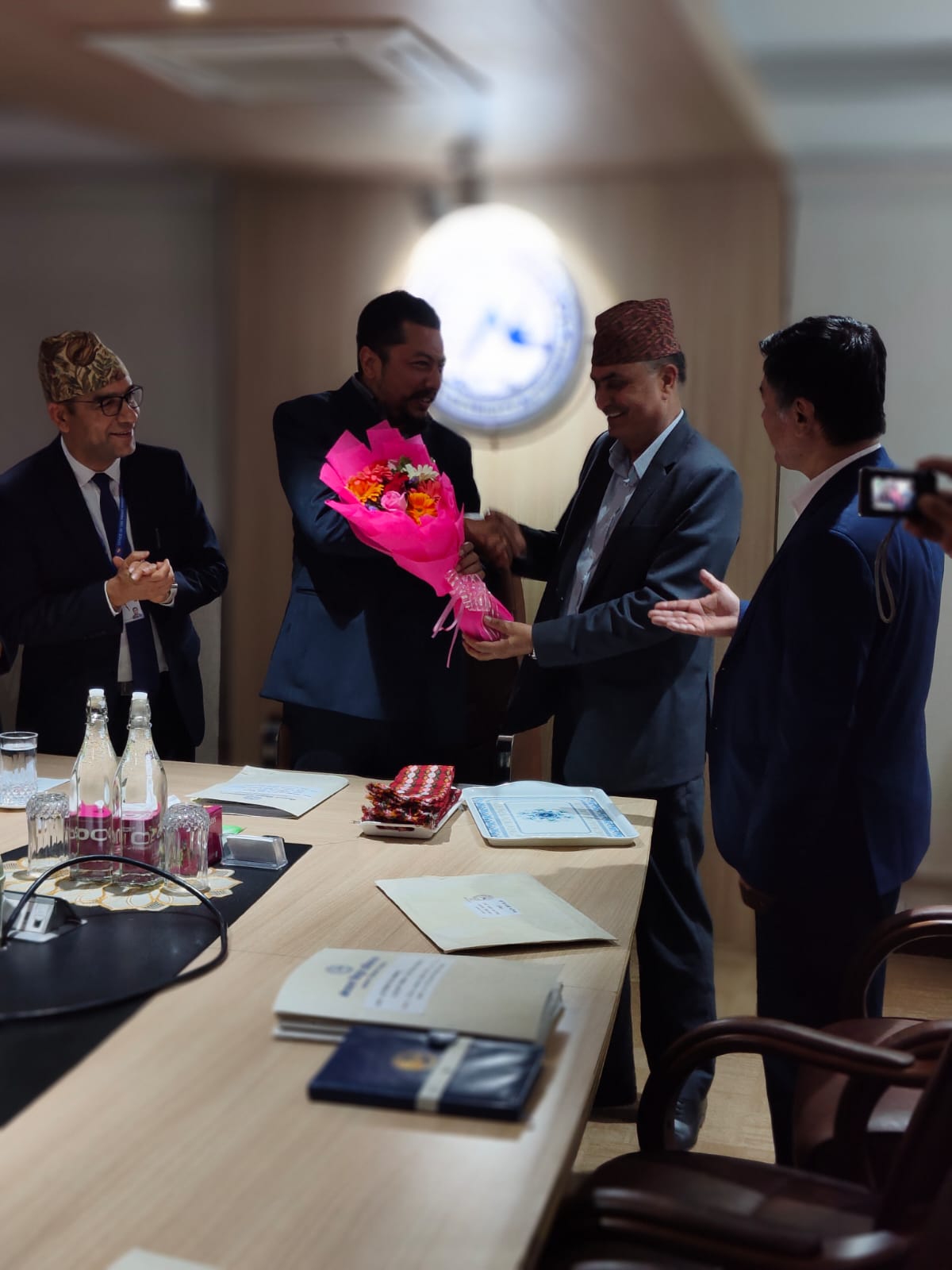 जेनजी आन्दोलनका सहिद परिवारलाई रोजगारी दिने निर्णय जेनजी आन्दोलनका सहिद परिवारलाई रोजगारी दिने निर्णय