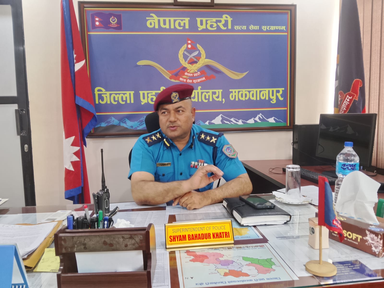 मकवानपुरमा प्रहरीको ‘अपरेसन ड्रप’: अबैध क्रियाकलापमा संलग्न ४० भन्दा बढी व्यक्ति पक्राउ