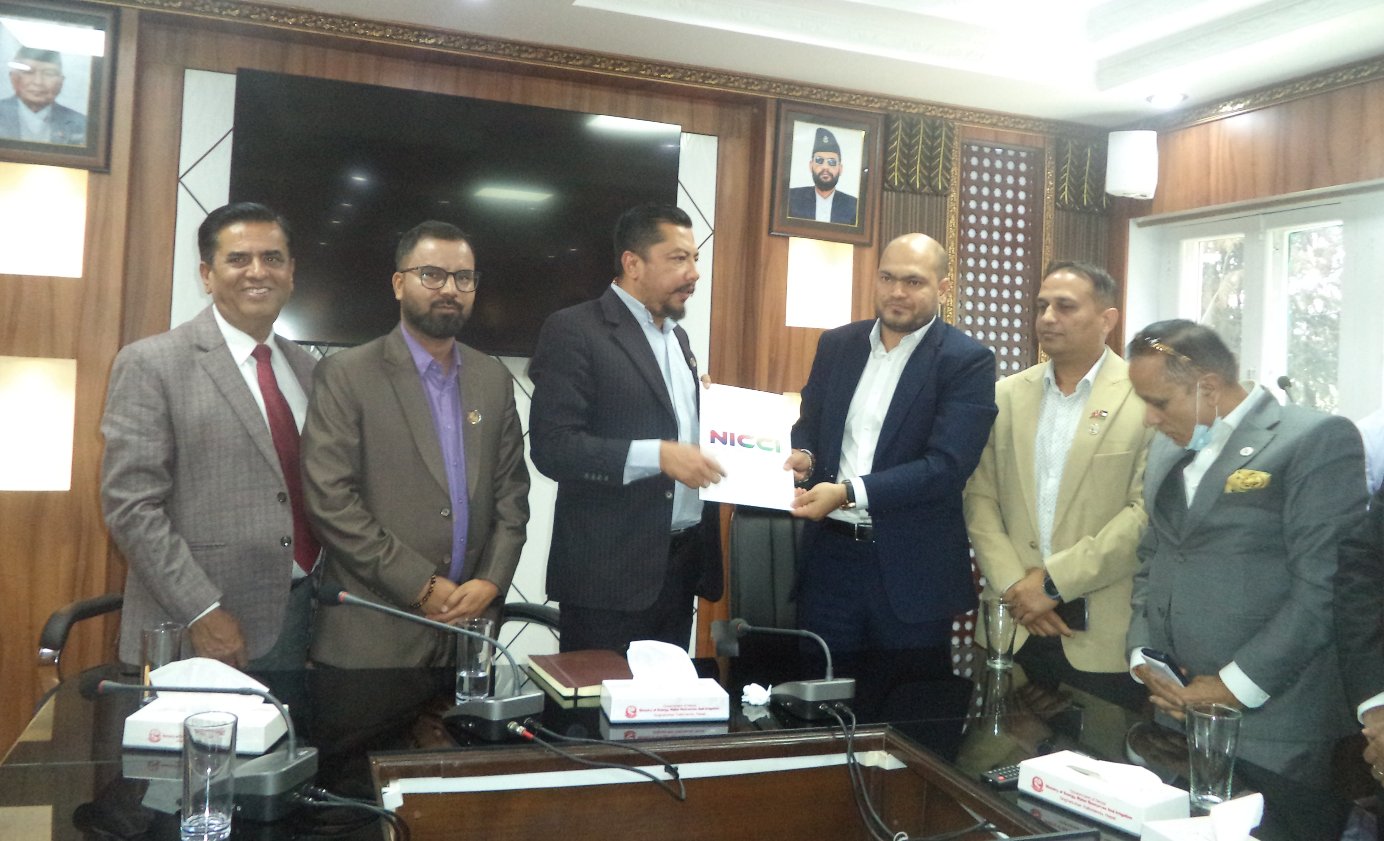 ऊर्जालाई उत्पादनसँग जोडेर आर्थिक विकासको आधार बनाउनुपर्छ : विराज भक्त श्रेष्ठ