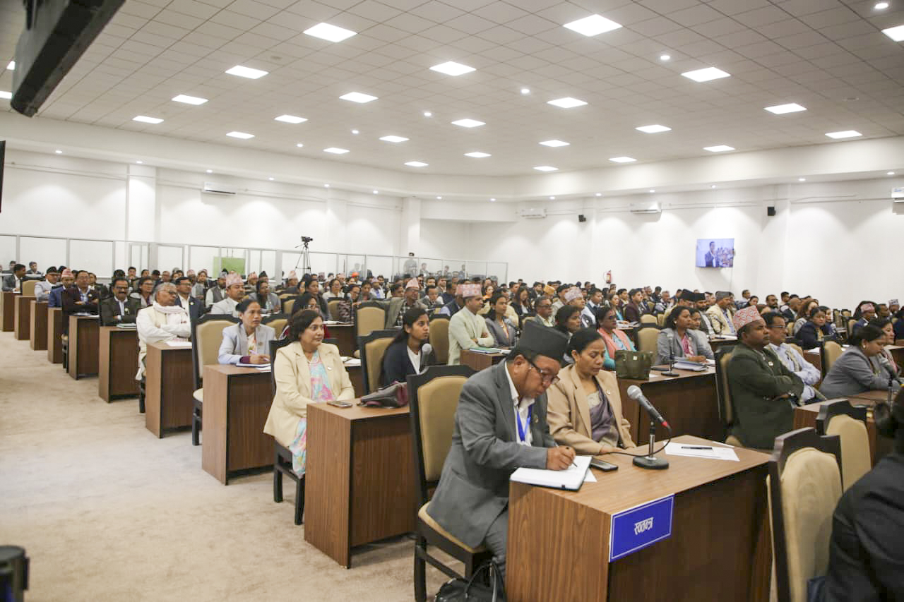 प्रतिनिधिसभा बैठक बस्दै