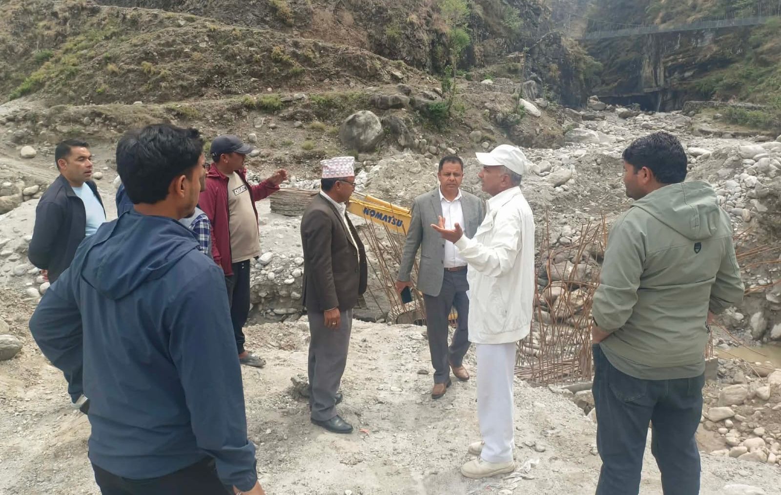 बाउली खोलामा पक्की पुल निर्माण कछुवा गतिमा, पाँच बर्षसम्मको प्रगति २१ प्रतिशत मात्र बाउली खोलामा पक्की पुल निर्माण कछुवा गतिमा, पाँच बर्षसम्मको प्रगति २१ प्रतिशत मात्र