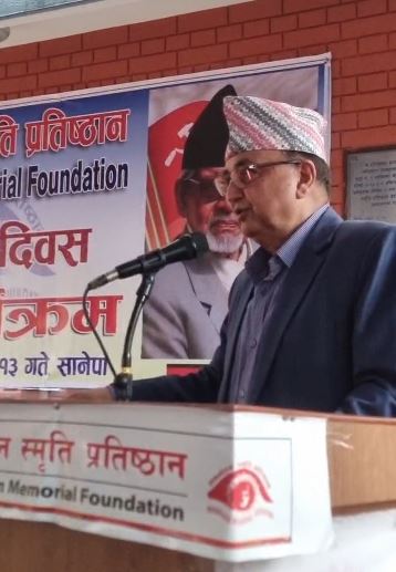 मनमोहन अधिकारी प्रतिकूल परिस्थितिमा पनि निष्ठा नत्याग्ने नेताः ईश्वर पोखरेल