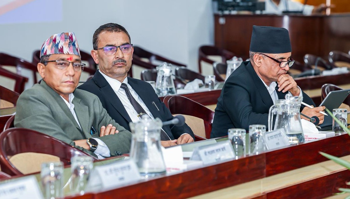 ’संविधान संशोधन बहसपत्र तयार गर्ने कार्यदल’ ले गर्यो अधिवक्ताहरूसँग छलफल