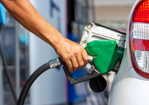 एक महिनामै डिजेल ६६ र पेट्रोलको मूल्य ४० प्रतिशतले बढ्यो