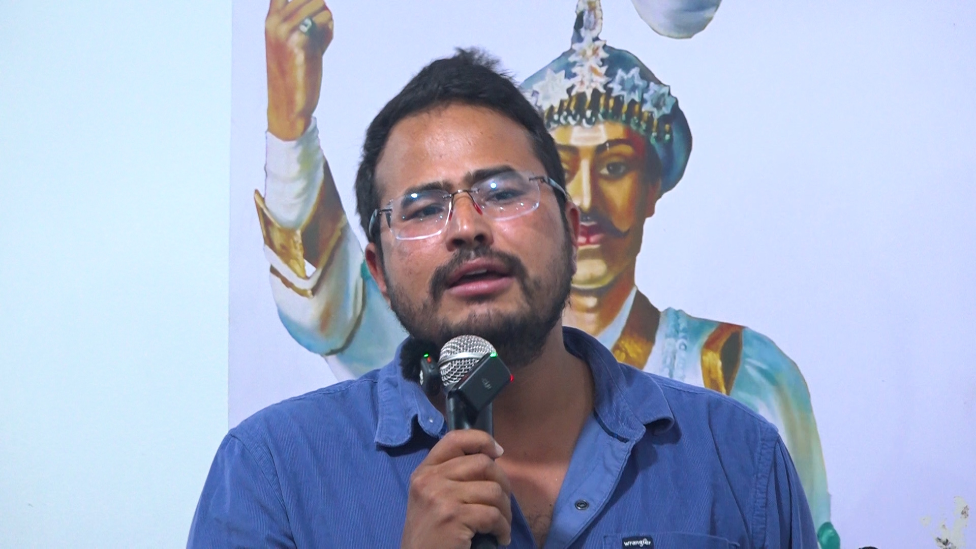 पार्टीभित्रको फरक विचारलाई सम्मान गर्न नसके तानाशाही प्रवृत्ति बढ्छः सांसद शाही