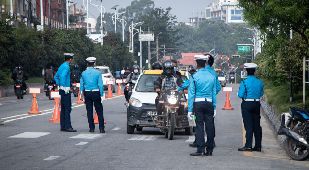 दुई हजार नौ सय तीन जना ट्राफिक कारबाहीमा