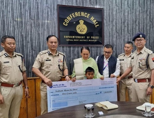 छिमेक :  कर्तव्य पालनामा ज्यान गुमाएका हवल्दारको परिवारलाई १ करोड सहयोग