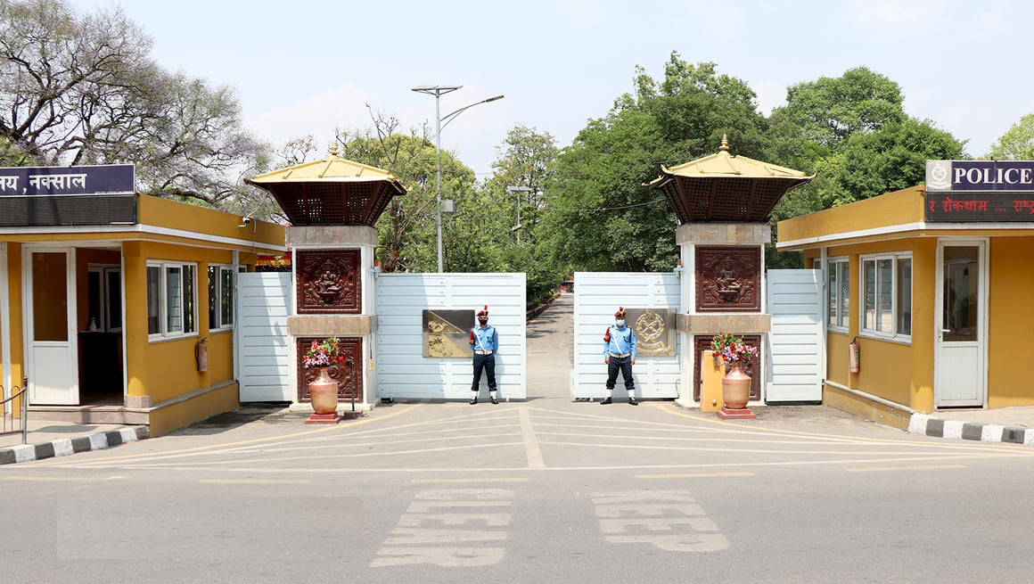 सेवा प्रवाहमा नेपाल प्रहरीले थालेका सुधारका प्रयास सेवा प्रवाहमा नेपाल प्रहरीले थालेका सुधारका प्रयास
