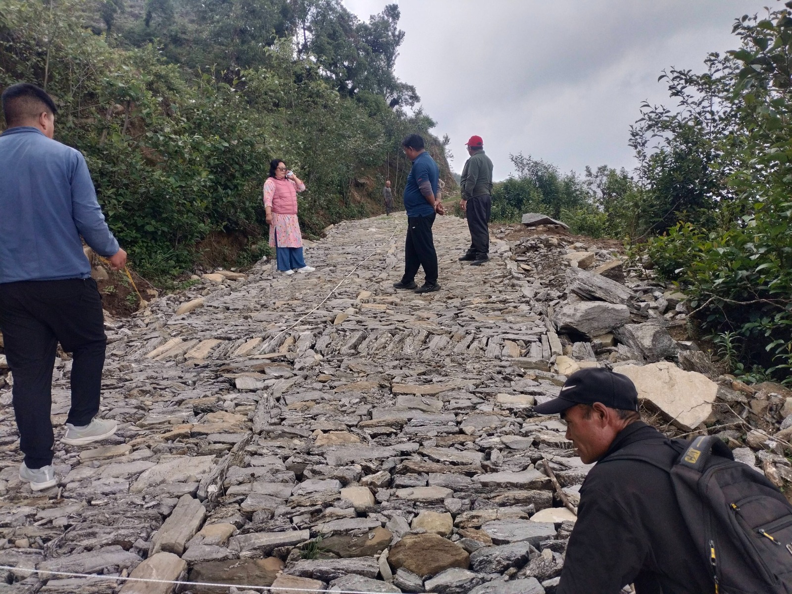 गाउँपालिकाको योजना मध्यमार्गी सडक बन्दै