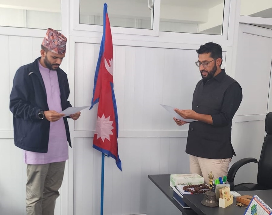 सागर ढकालले लिए पद तथा गोपनीयताको शपथ