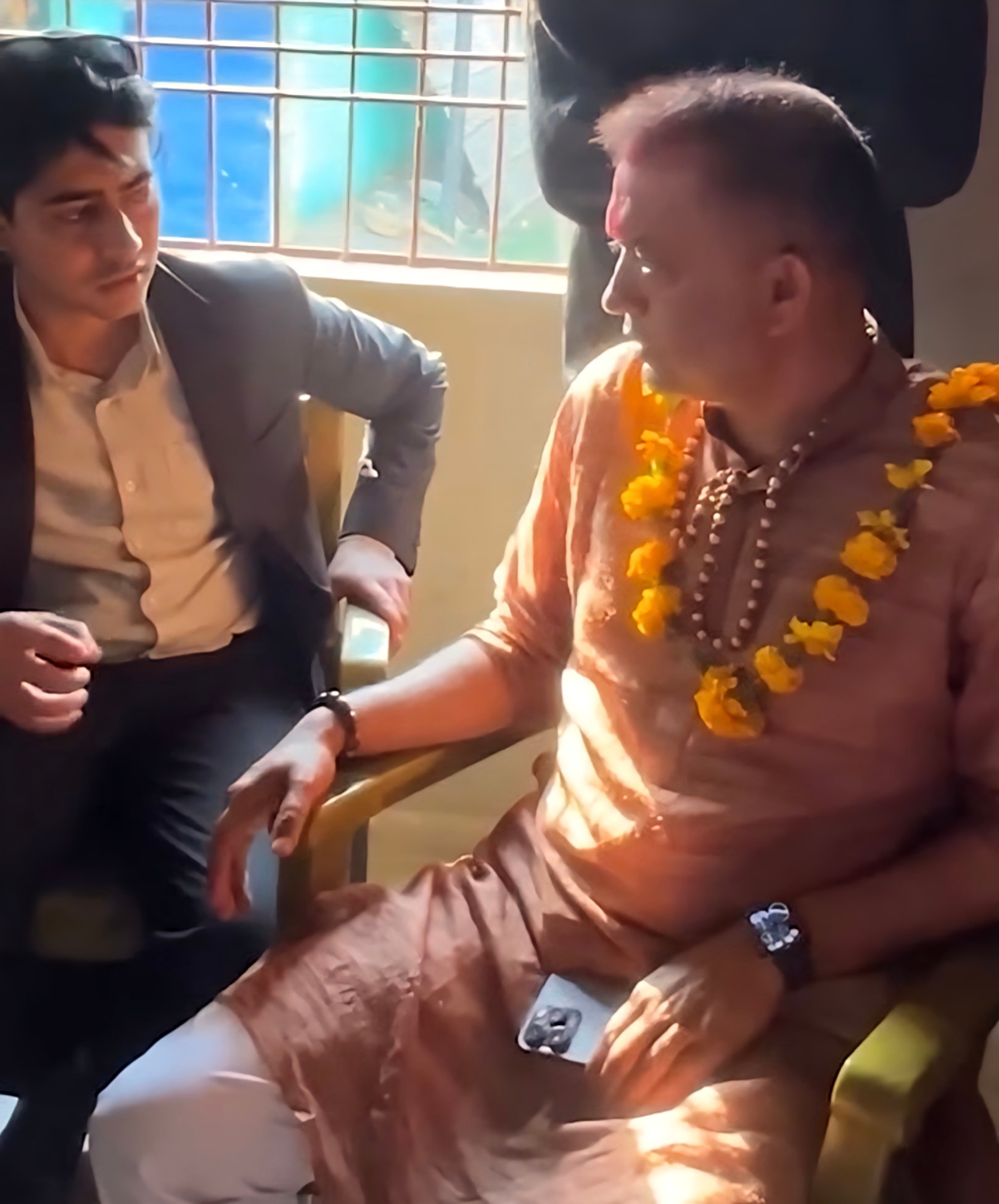 गगन थापालाई समर्थन गरेकोमा मिराज ढुङ्गानाको आत्मालोचना, सामाजिक सञ्जालमा बहस चर्कियो