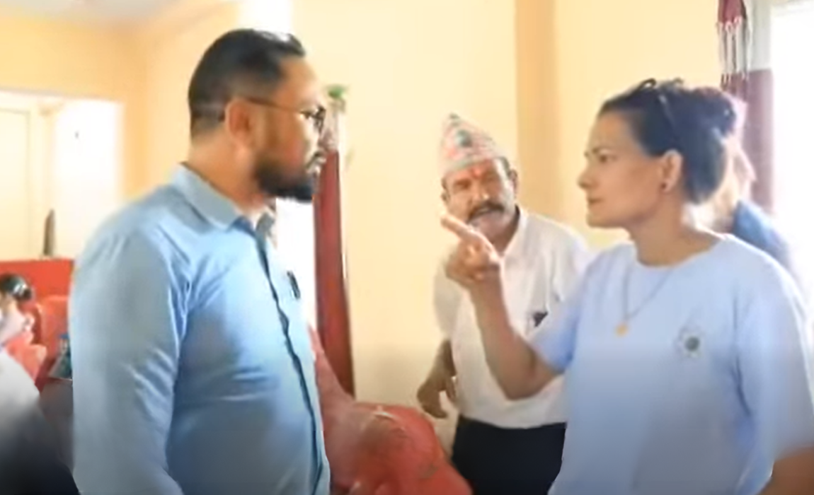 वडाध्यक्षमाथि हातपात गरेको आरोपमा पत्रकार कुँवर पक्राउ