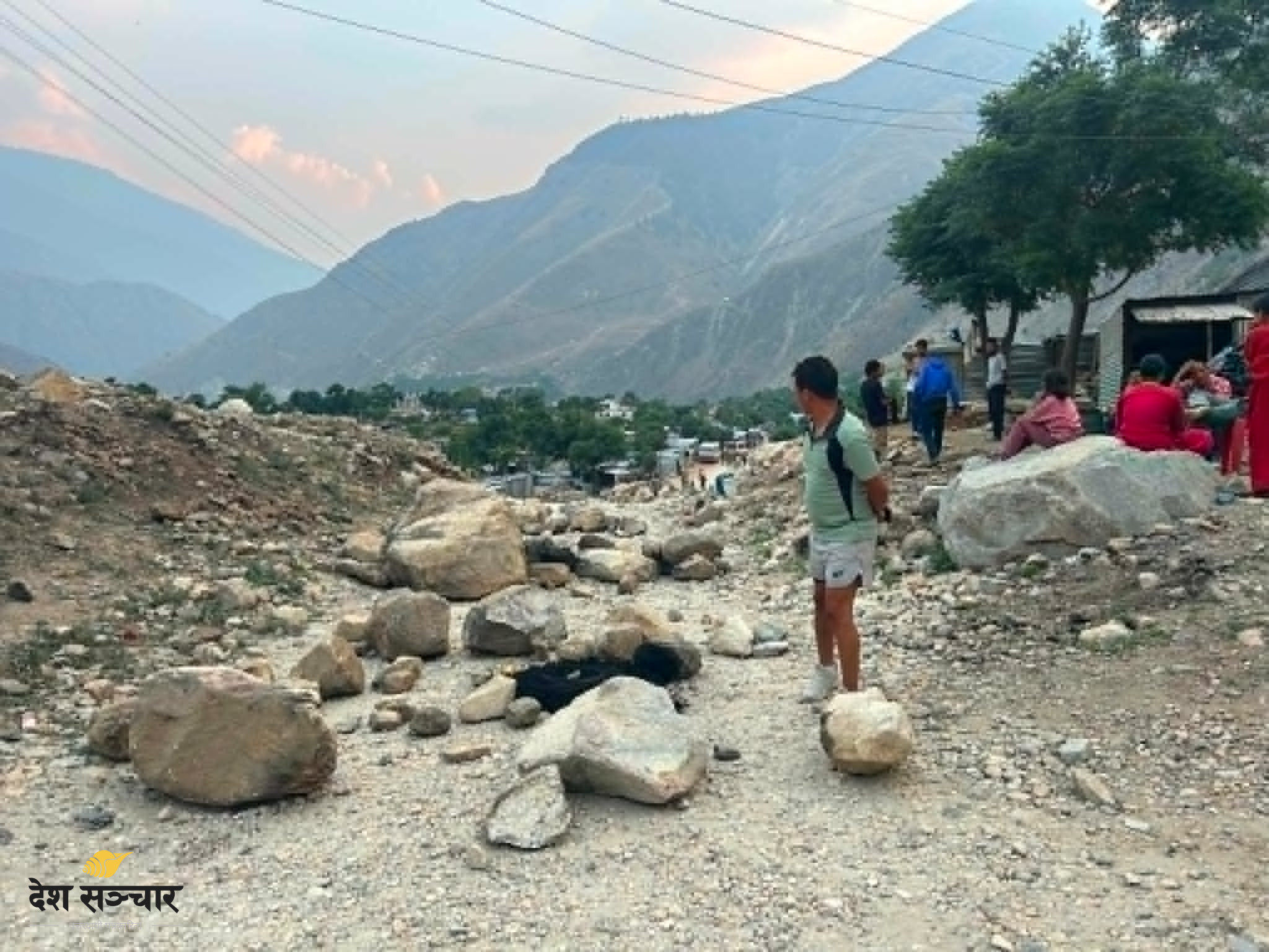 हुम्ला र बाजुरा सीमा विवादबारे जाँचबुझ गर्न गृहको टोली हुम्लामा हुम्ला र बाजुरा सीमा विवादबारे जाँचबुझ गर्न गृहको टोली हुम्लामा