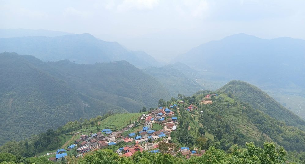 आहा ! श्रीमञ्ज्याङ लामागाउँ आहा ! श्रीमञ्ज्याङ लामागाउँ