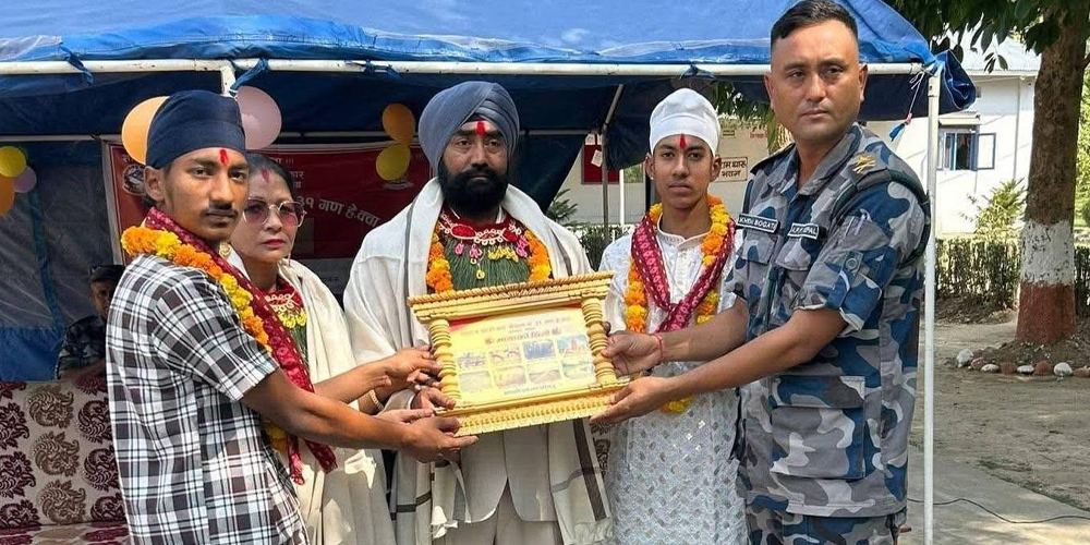 ‘ब्यारेकजस्तै घर’ ‘ब्यारेकजस्तै घर’