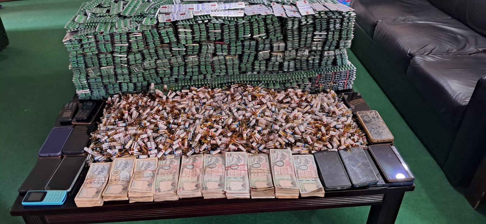 काठमाडौंको 'फार्म हाउस'मा लागुऔषध ट्रामाडोलको अवैध कारोबार,  १३ जना पक्राउ 