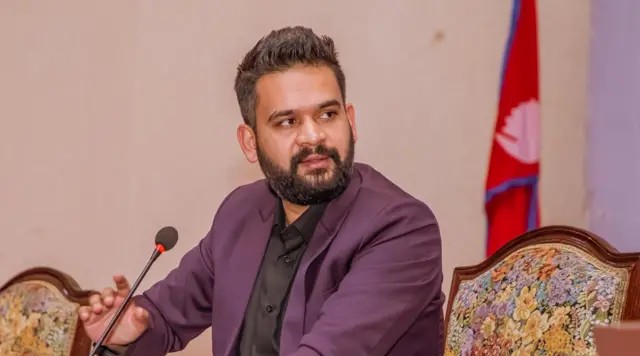 प्रधानमन्त्रीको खल्तीमा उपकुलपतिको कार्याकाल प्रधानमन्त्रीको खल्तीमा उपकुलपतिको कार्याकाल