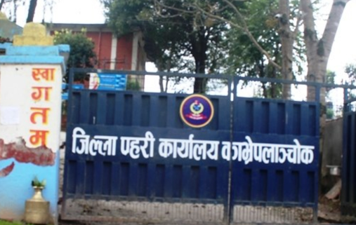 बीपी राजमार्गमा सवारी आवागमन अस्थायी रूपमा ’होल्ड’