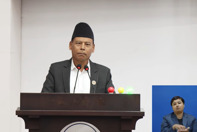 ‘हाइवे एक्सप्रेस’मा गुडिरहेको सरकारको गाडी ‘अटो ड्राइभ’मा त छैन ?’ ‘हाइवे एक्सप्रेस’मा गुडिरहेको सरकारको गाडी ‘अटो ड्राइभ’मा त छैन ?’