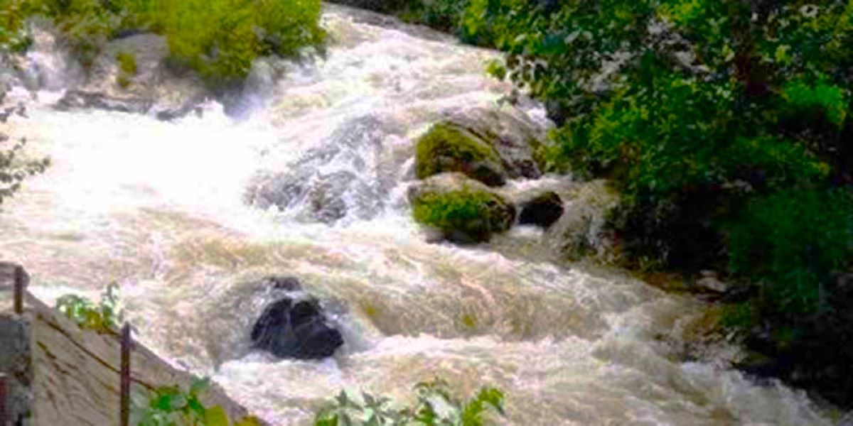 खोटाङमा खहरे खोलाले बगाएर दुई जनाको मृत्यु खोटाङमा खहरे खोलाले बगाएर दुई जनाको मृत्यु