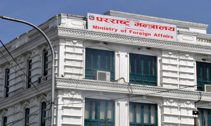 परराष्ट्र मन्त्रालयका १०० दिनः प्रभावकारी सेवा प्रवाहदेखि आर्थिक कूटनीति विस्तारसम्म