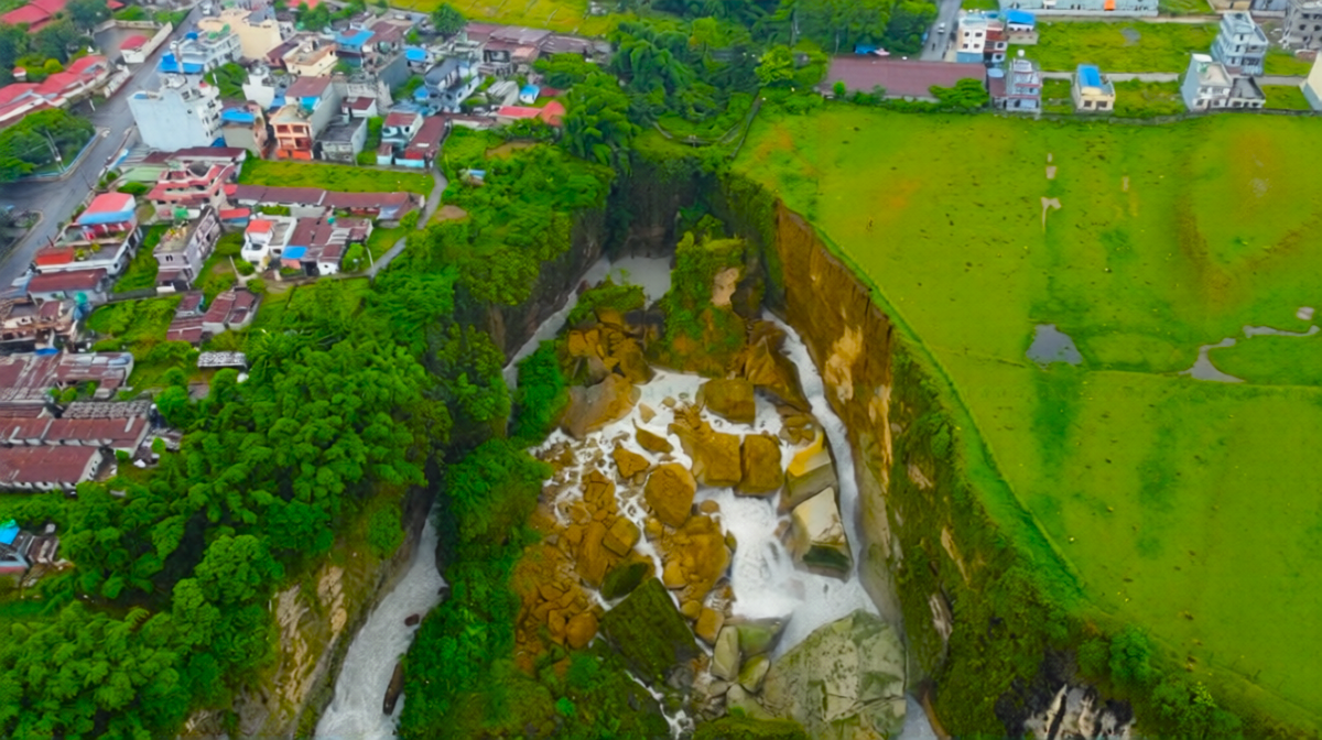 पहिरोले पोखरामा सेती नदि थुनियो,जलस्तर झण्डै ५० मिटर उक्लियो पहिरोले पोखरामा सेती नदि थुनियो,जलस्तर झण्डै ५० मिटर उक्लियो