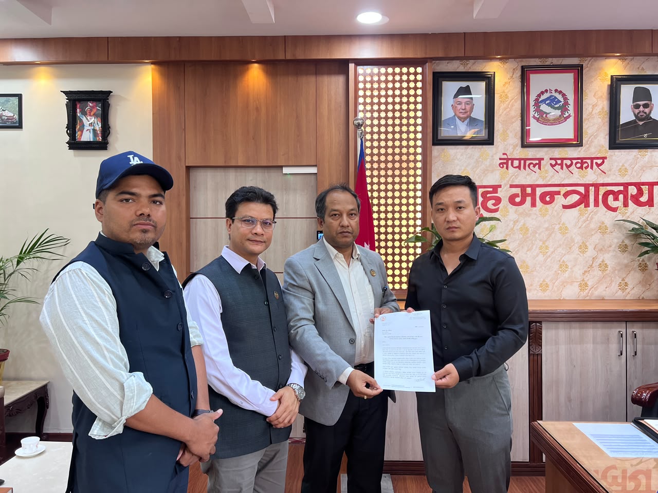 देवानगञ्ज घटनाबारे शान्ति, सद्भाव र निष्पक्ष छानबिनको माग देवानगञ्ज घटनाबारे शान्ति, सद्भाव र निष्पक्ष छानबिनको माग