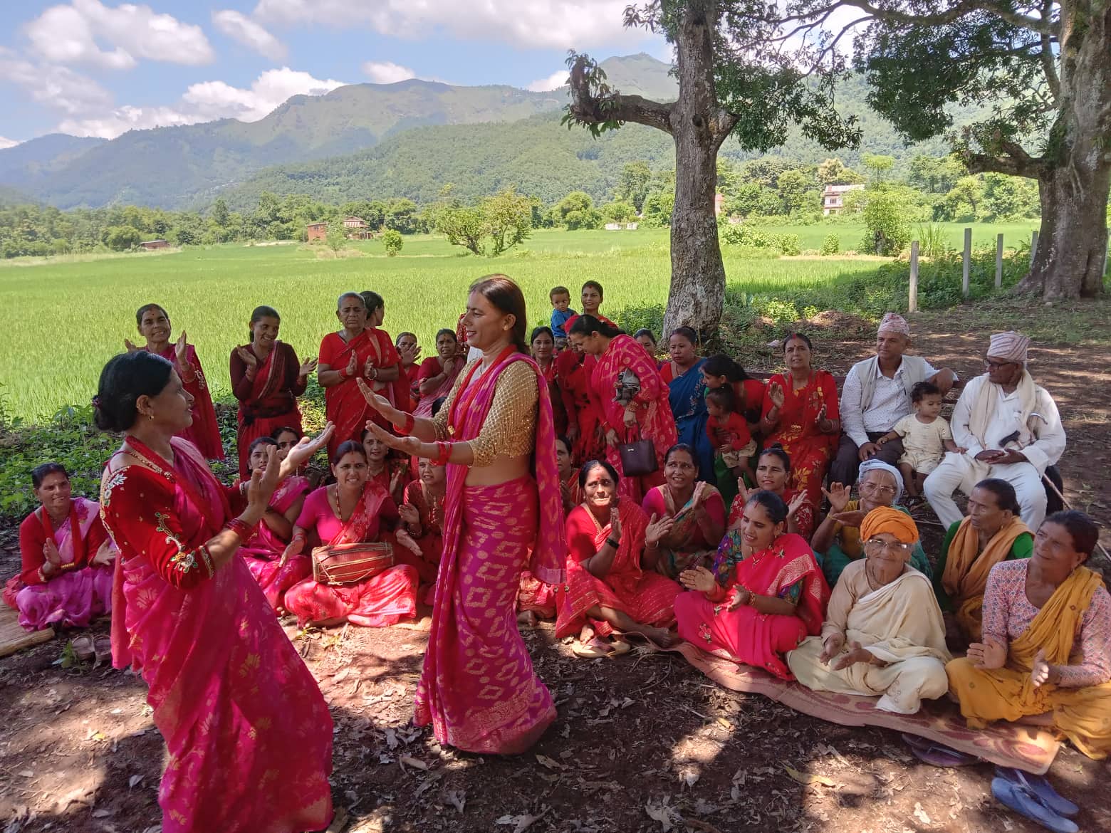युट्युबमा छाउँदै तीज गीत युट्युबमा छाउँदै तीज गीत