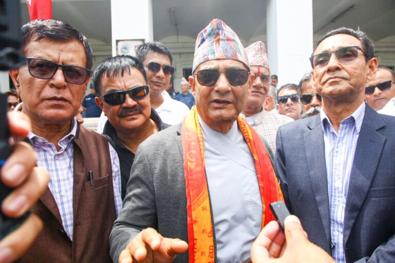 धवल शम्शेरको नयाँ राजनीतिक इनिङ स् ‘जय नेपाल पार्टी’ दर्ता, चुनाव चिन्ह त्रिभुज