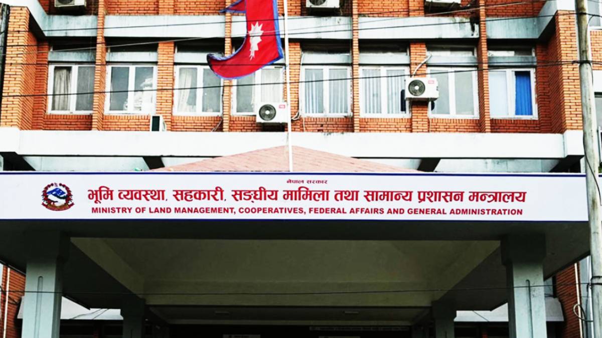 मतदाता नामावली सङ्कलनमा सहजीकरण गर्न स्थानीय तहलाई आग्रह मतदाता नामावली सङ्कलनमा सहजीकरण गर्न स्थानीय तहलाई आग्रह