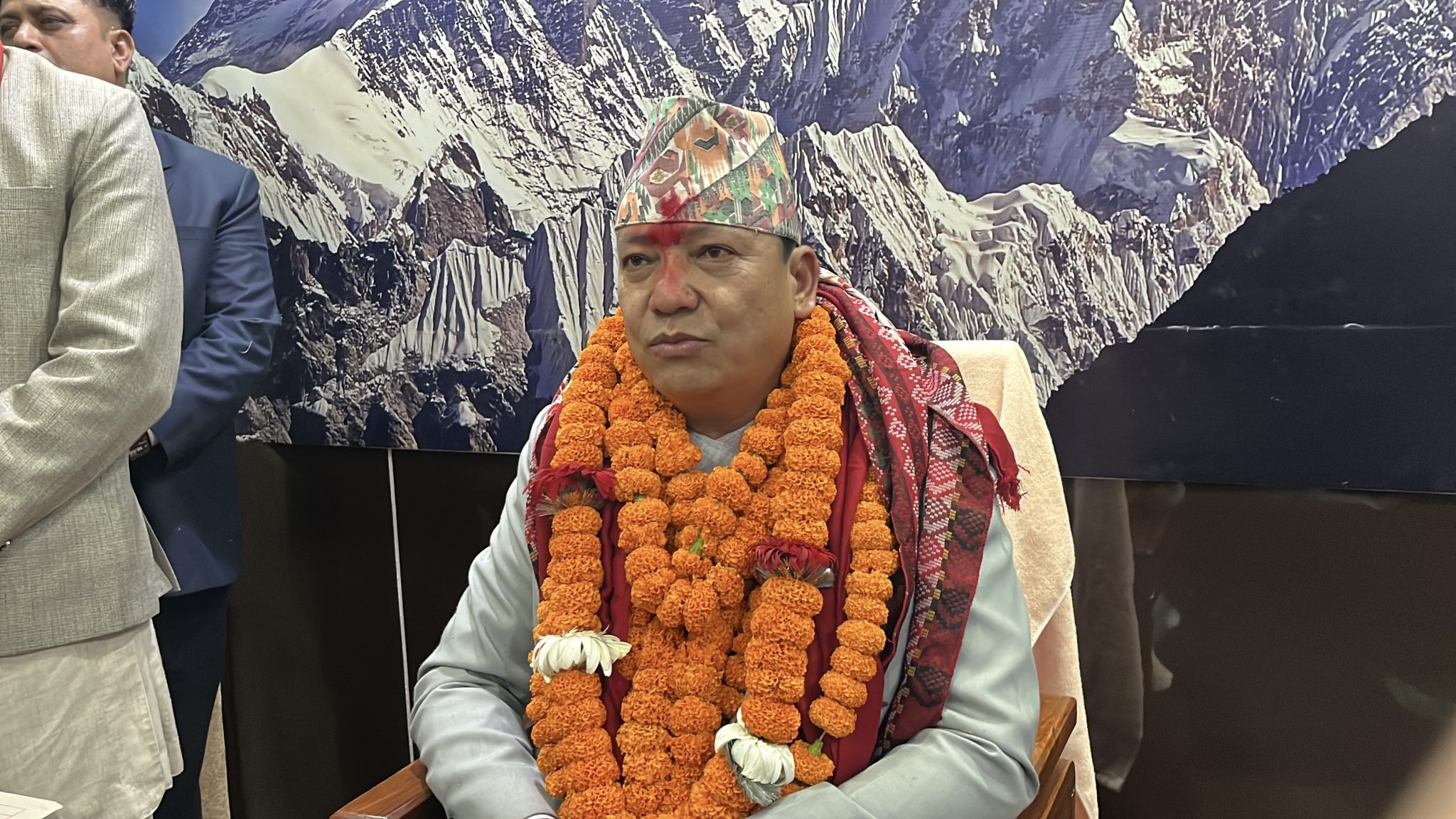 भक्तपुरका किरण थापा मगरः वडाध्यक्षदेखि मुख्यमन्त्रीसम्म