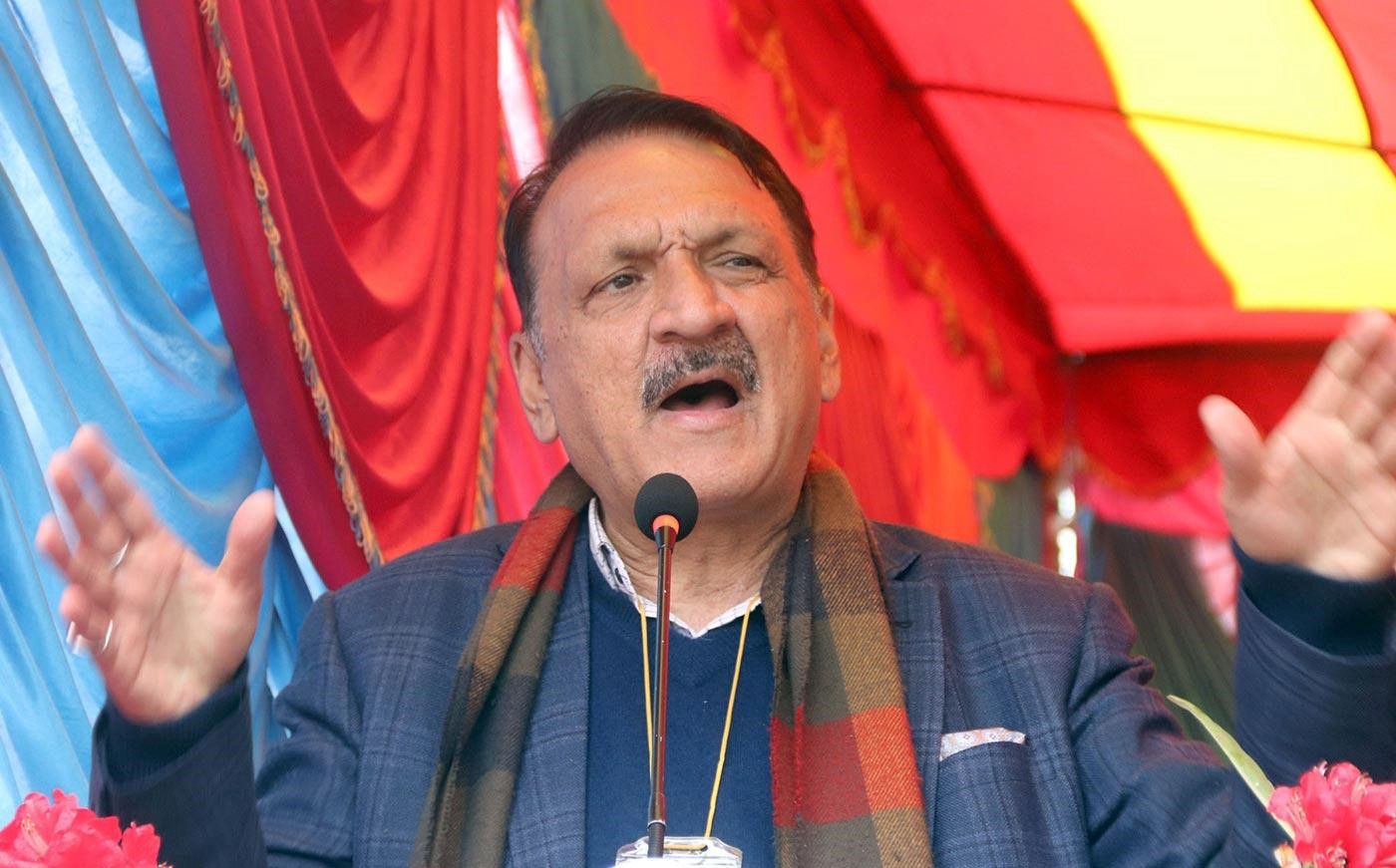 पार्टी विभाजनतर्फ जाँदैन, काँग्रेसमा देउवा नेतृत्व फर्किन्छ: महत