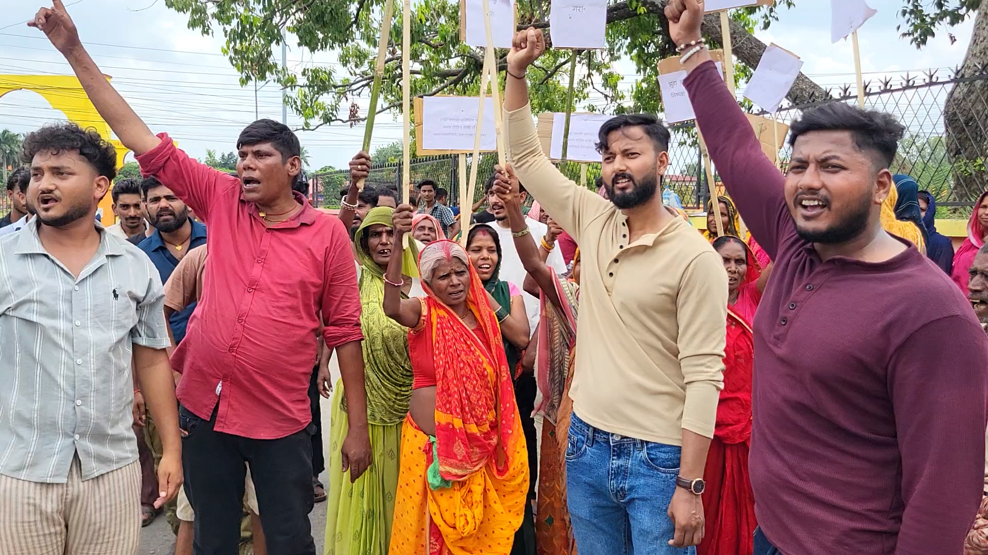 पूर्वएसएसपी गोविन्द साहले पहुँच र पावरको दुरुपयोग गरेर फसाएको आरोप पूर्वएसएसपी गोविन्द साहले पहुँच र पावरको दुरुपयोग गरेर फसाएको आरोप