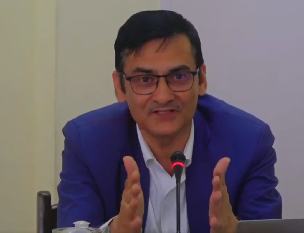 सरकारी अस्पतालको सेवा सुधार गर्ने प्रयास जारी छ: सचिव देवकोटा सरकारी अस्पतालको सेवा सुधार गर्ने प्रयास जारी छ: सचिव देवकोटा