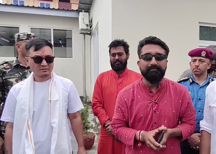 जनकपुरमा ‘ब्याक–च्यानल’ सहमति ! गृहमन्त्री गुरुङसँगको दोस्रो वार्तापछि हिन्दू मोर्चाले फिर्ता लियो आन्दोलन जनकपुरमा ‘ब्याक–च्यानल’ सहमति ! गृहमन्त्री गुरुङसँगको दोस्रो वार्तापछि हिन्दू मोर्चाले फिर्ता लियो आन्दोलन