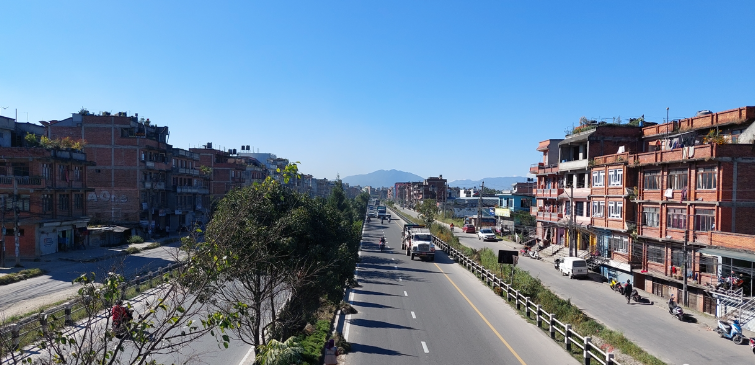 सडक बन्यो, अब कर पनि १ नतिरे जग्गै लिलाम सडक बन्यो, अब कर पनि १ नतिरे जग्गै लिलाम
