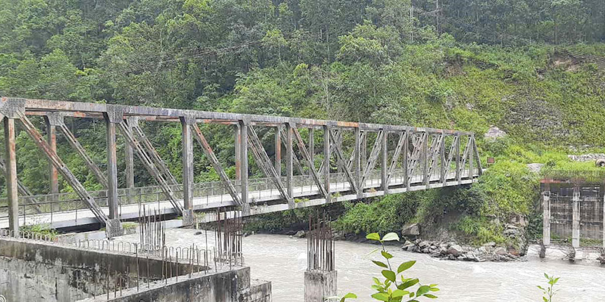 दोलखाको तामाकोशी पुलबाट हाम फालेकी महिलाको मृत्यु दोलखाको तामाकोशी पुलबाट हाम फालेकी महिलाको मृत्यु